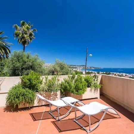 Relaxing Place with wonderful view...calme avec vue magnifique sur la baie des anges, mais en campagne à 12 minutes de la Promenade des Anglais Nice Exterior foto